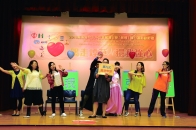 醫院製作互動舞台劇，宣揚戒煙方法。